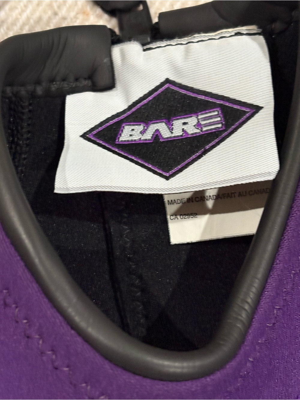 Vintage BARE Women’s 11-12 Purple & Black Aqualite Full Wetsuit - Picture 4 of 13
